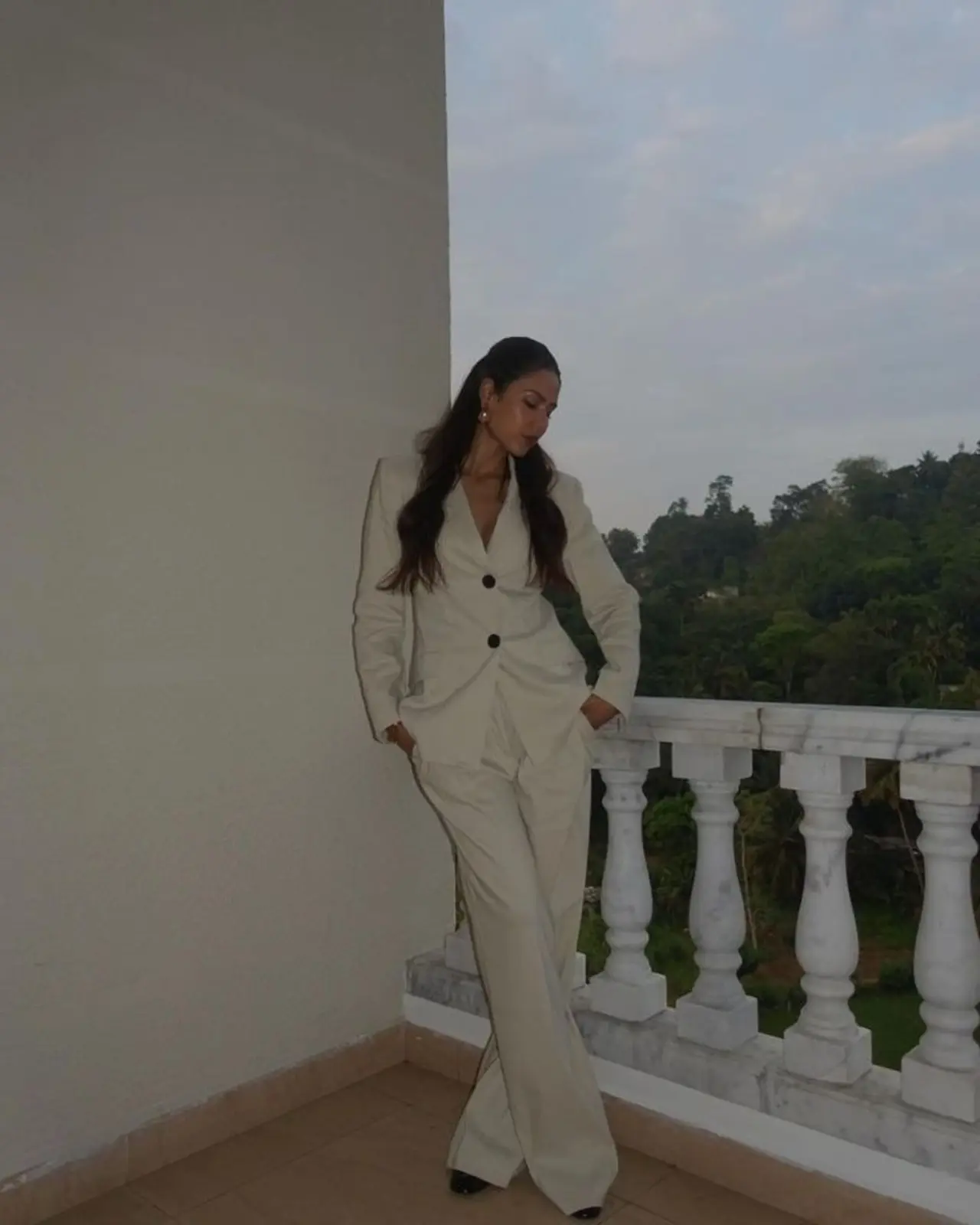 Sonam Bajwa takes her suits from simple to standout with unexpected details — dramatic lapels, statement colors, and modern cuts that turn every outfit into a photo-ready moment. 